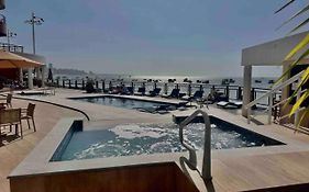 Iate Plaza Hotel 402